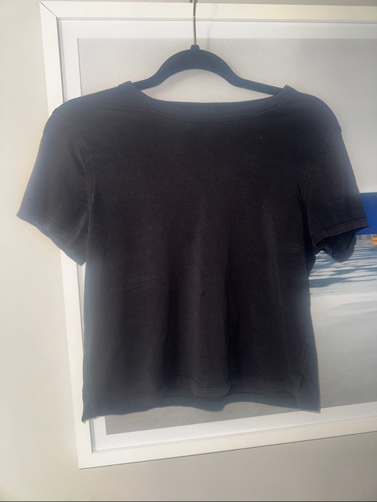 lululemon athletica Tops - lululemon athletica Black Short-Sleeve Cropped Tee